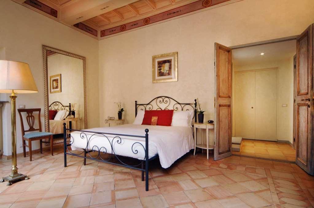 Residenza Frattina Pensión Roma